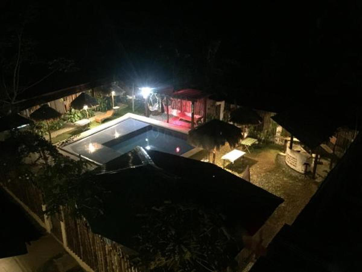Casa Mia Resort Puerto Galera Exterior photo